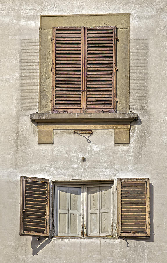 Dueling Windows of Tuscany #1 Photograph by David Letts