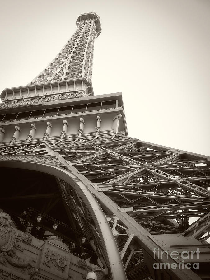 Las Vegas Photograph - Eiffel Tower #1 by Edward Fielding