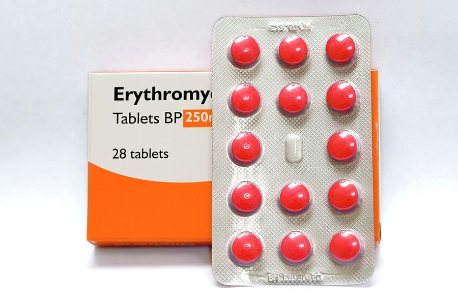 what drug is erythromycin