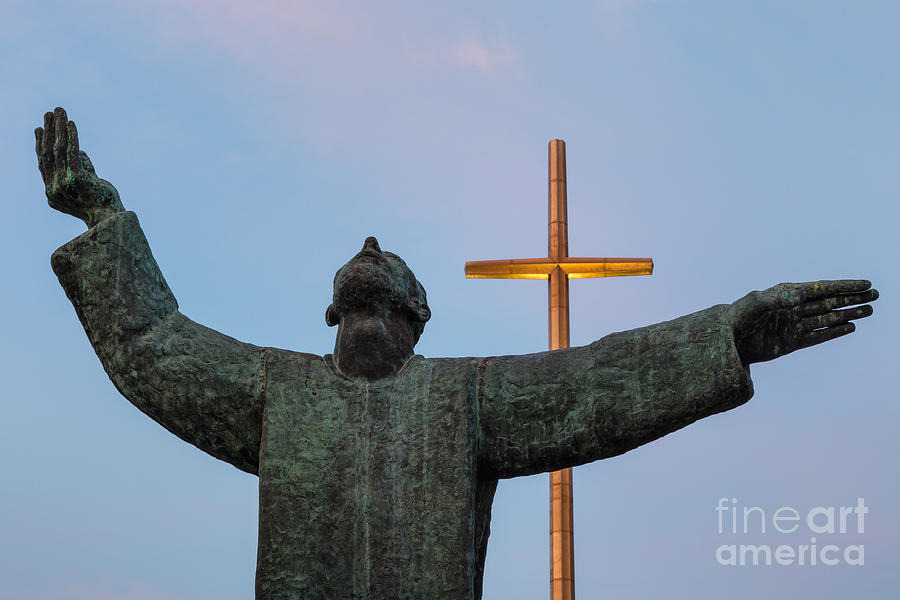 Father Francisco Lopez de Mendoza Grajales statue at sunset Mission Nombre de Dios St. Augustine FL #1 Photograph by Dawna Moore Photography