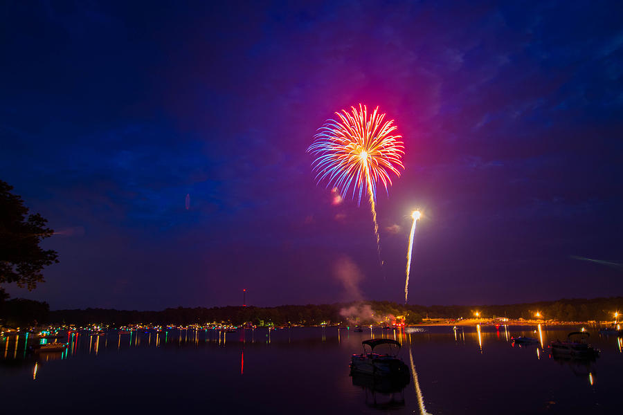 Fireworks On Sweetwater Photograph By Tom Jones - Fine Art America