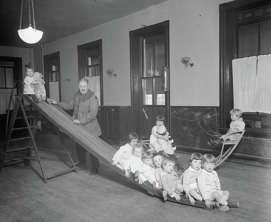 Foundling Hospital Photograph by Granger | Fine Art America