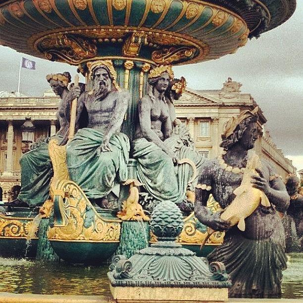 Paris Photograph - Fountain in Concord Square #1 by Danielle McComb