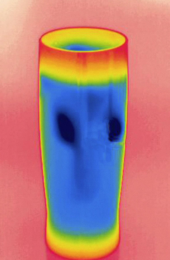 Glass Of Ice Water, Thermogram #1 Photograph by Science Stock Photography