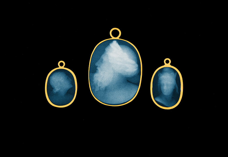 Gold-mounted Cameos, X-ray, 1896 #1 Photograph by Science Source