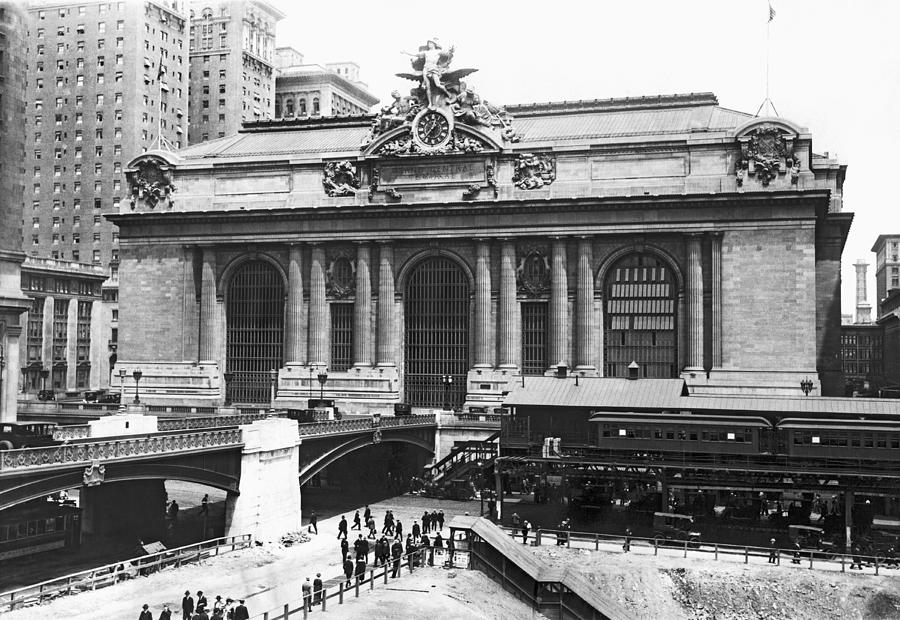 New York City Photograph - Grand Central Station by Underwood Archives