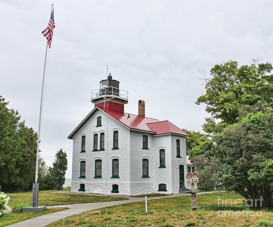 Grand Traverse Lighthouse Photograph by Jack Schultz - Fine Art America