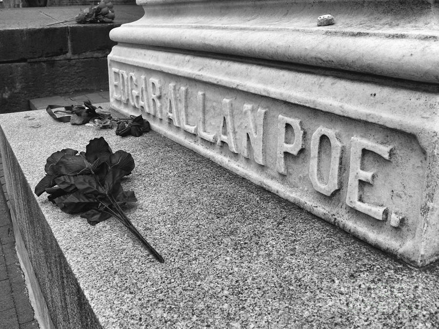 Grave of Edgar Allen Poe in Baltimore Maryland Photograph by William Kuta