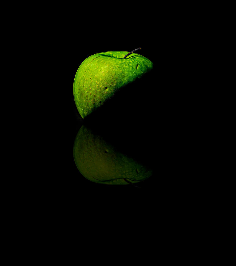 Green Apple #1 Photograph by Peter Lakomy