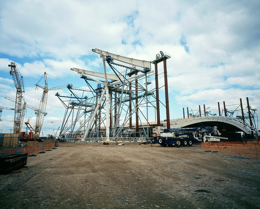 Heathrow Airport Terminal 5 Construction #1 Photograph by Adam Hart-davis/science Photo Library