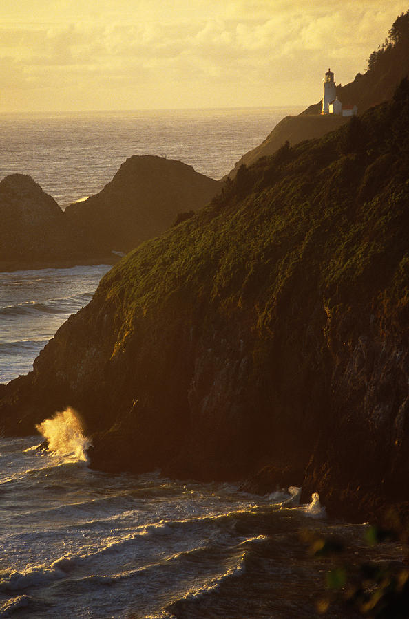 Heceta Head Lighthouse #1 Photograph by Bruce Roberts