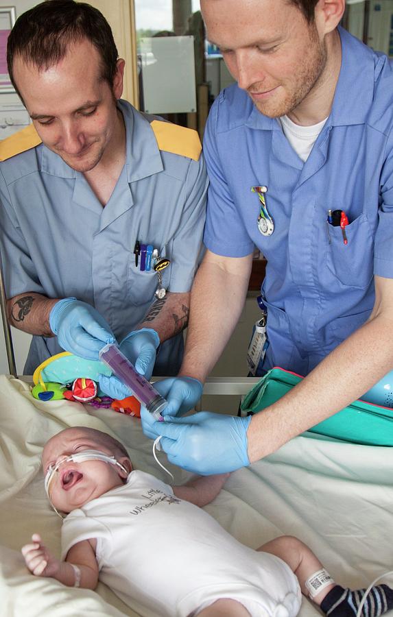 Hospital Children's Ward Photograph by Life In View/science Photo Library