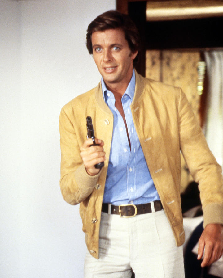 Ian Ogilvy in Return of the Saint  #1 Photograph by Silver Screen
