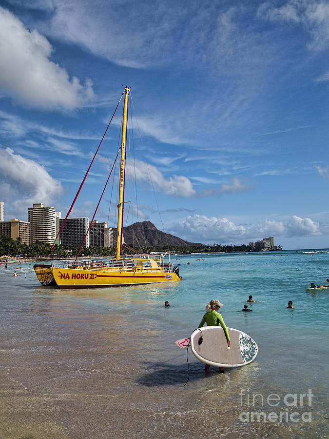 Oahu Photograph - Idyllic Waikiki Beach #1 by David Smith