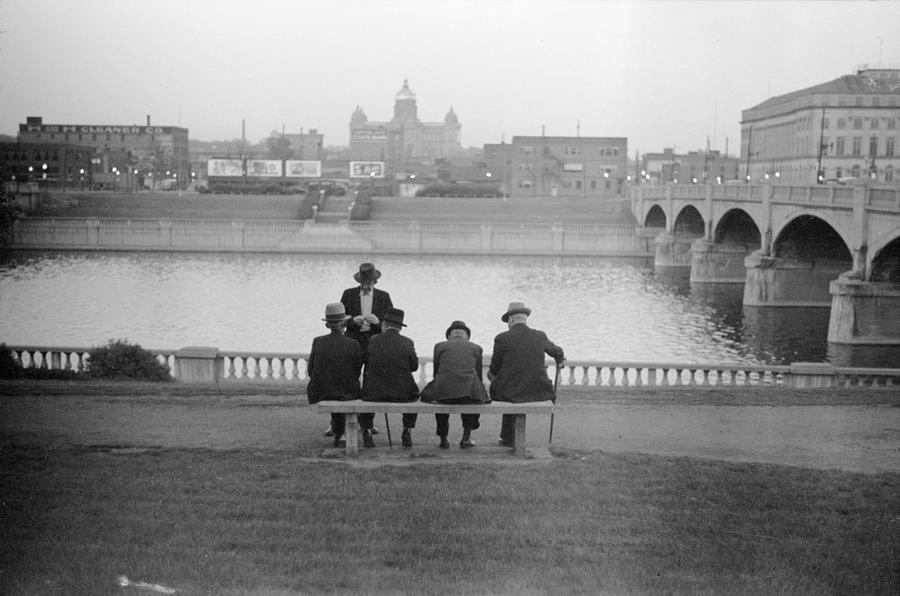 Iowa Des Moines, 1940 #1 Photograph by Granger