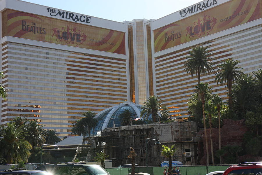 Las Photograph - Las Vegas - Mirage Casino - 12121 #1 by DC Photographer