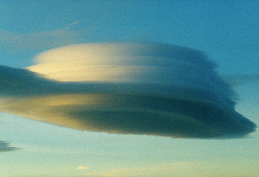 Lenticular Cloud #1 Photograph by John K. Davies/science Photo Library
