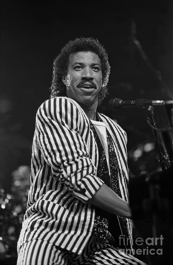 Lionel Richie Photograph - Lionel Richie #1 by Concert Photos
