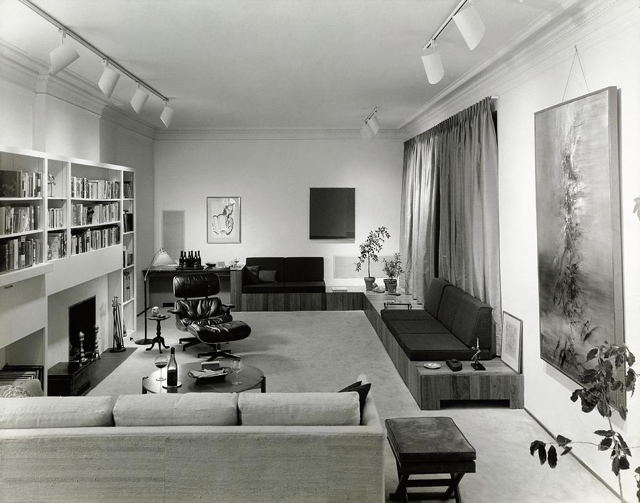 Living Room Photograph by Tom Leonard