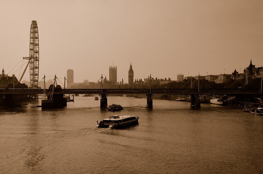 London #1 Photograph by Steven Richman