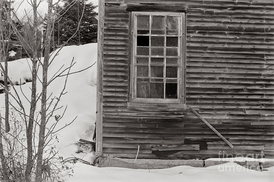 Architecture Photograph - Maine Window #1 by Lionel F Stevenson