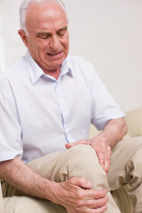 Man With Knee Pain Photograph by Science Photo Library - Pixels