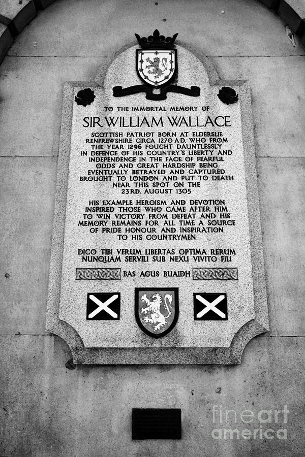 Memorial To Sir William Wallace St Bartholomews Hospital London England ...