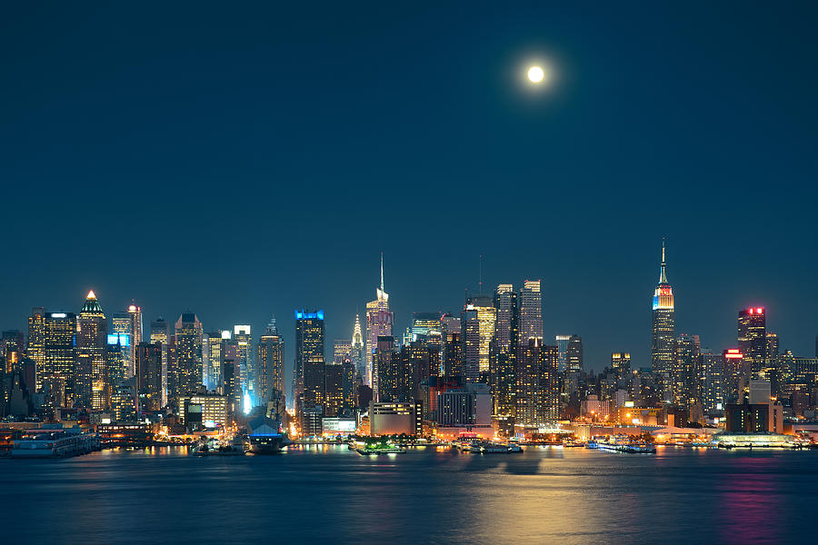 New York City Photograph - Moon Rise Manhattan #1 by Songquan Deng