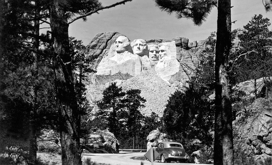Abraham Lincoln Photograph - Mount Rushmore In South Dakota #1 by Underwood Archives