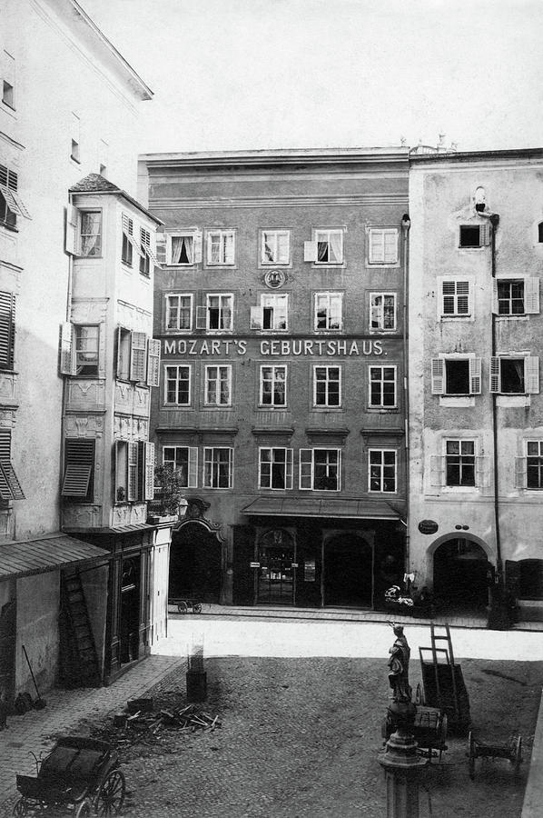 Mozart Home In Salzburg Photograph By Granger Fine Art America