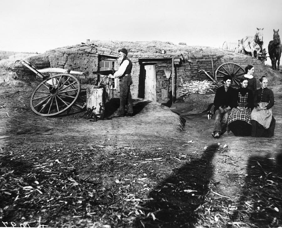 Nebraska Settlers, 1886 Photograph By Granger