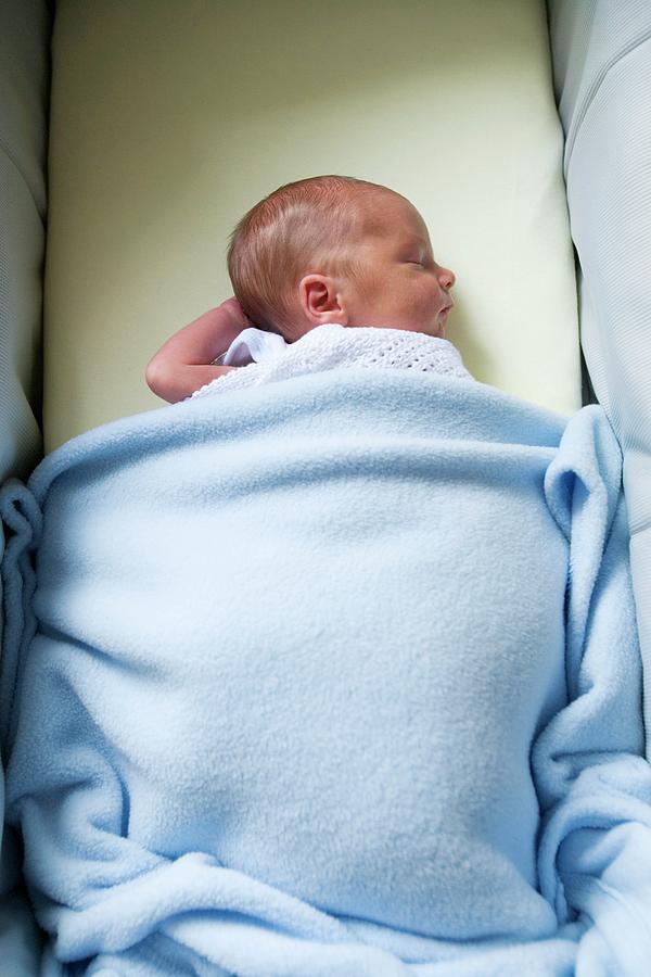 Blanket Photograph - Newborn Baby Sleeping #1 by Gustoimages/science Photo Library