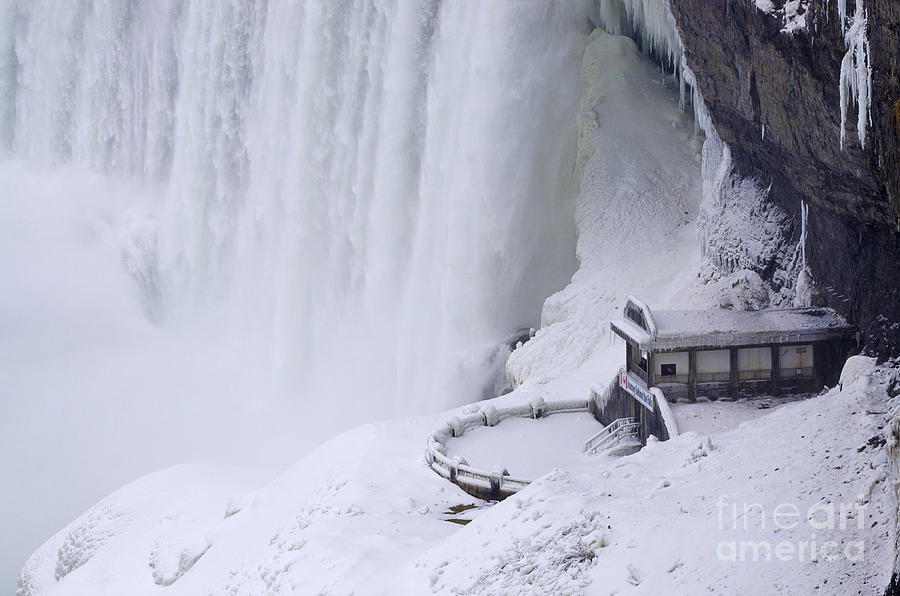Niagara Falls In Winter Photograph
