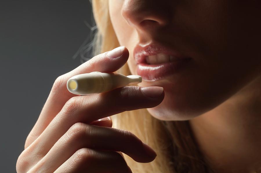 Nicotine Inhaler #1 Photograph by Saturn Stills/science Photo Library
