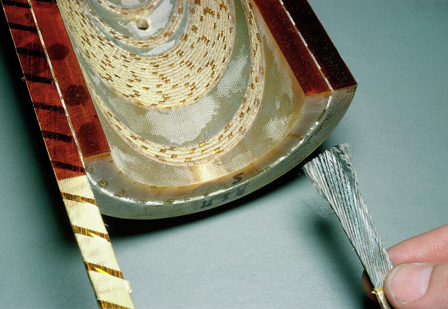 Superconductor Photograph - Niobium Superconducting Material #1 by David Parker/science Photo Library