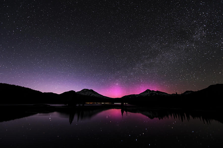 Northern Lights at Sparks Lake #1 Photograph by Yoshiki Nakamura