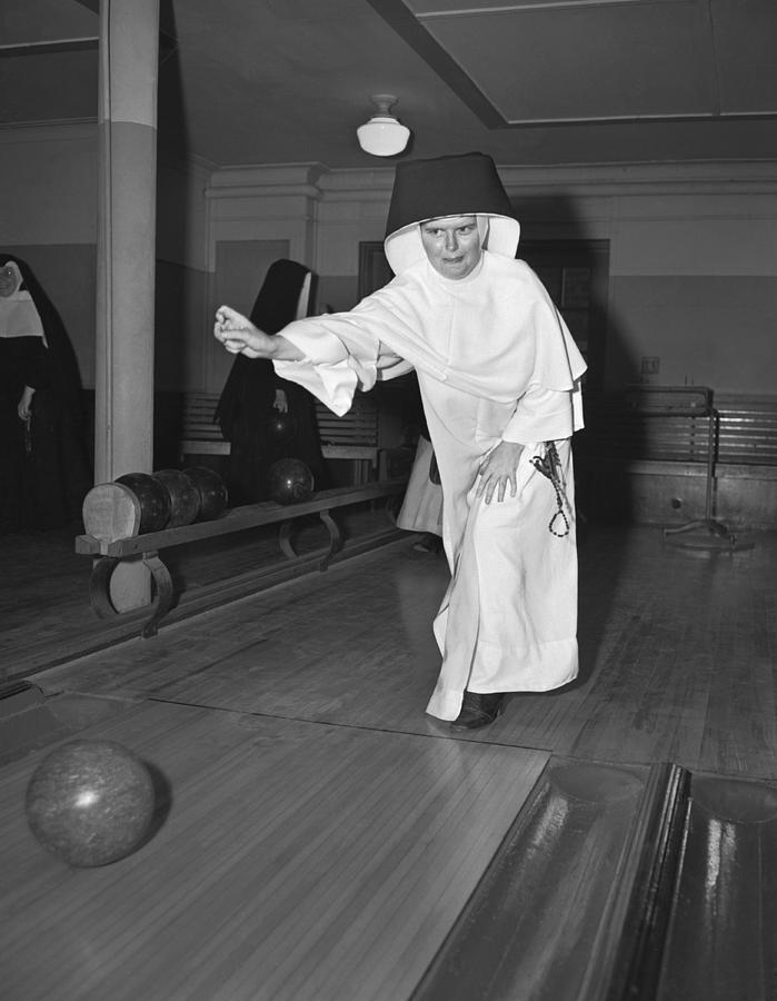Architecture Photograph - Nuns Bowling #1 by Underwood Archives