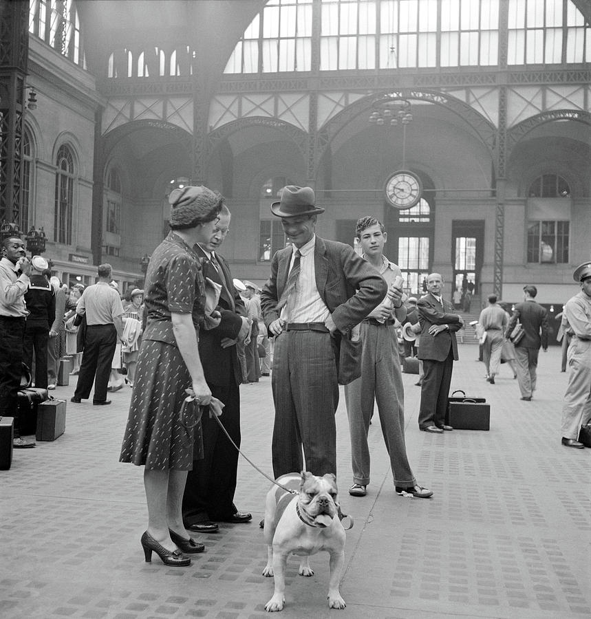 Nyc Penn Station, 1942 #1 Photograph by Granger