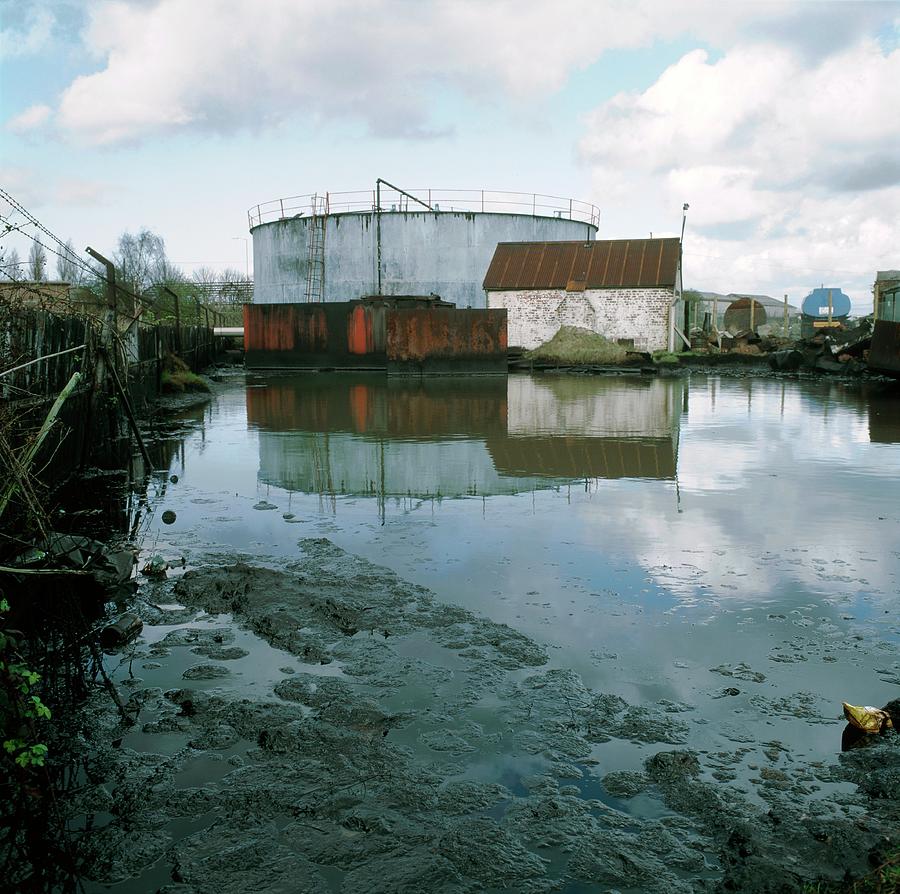 Chemical Photograph - Oil Pollution #1 by Robert Brook/science Photo Library