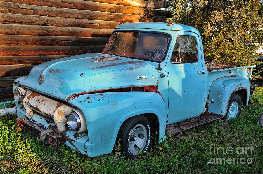 Old Ford truck #1 Photograph by Les Palenik