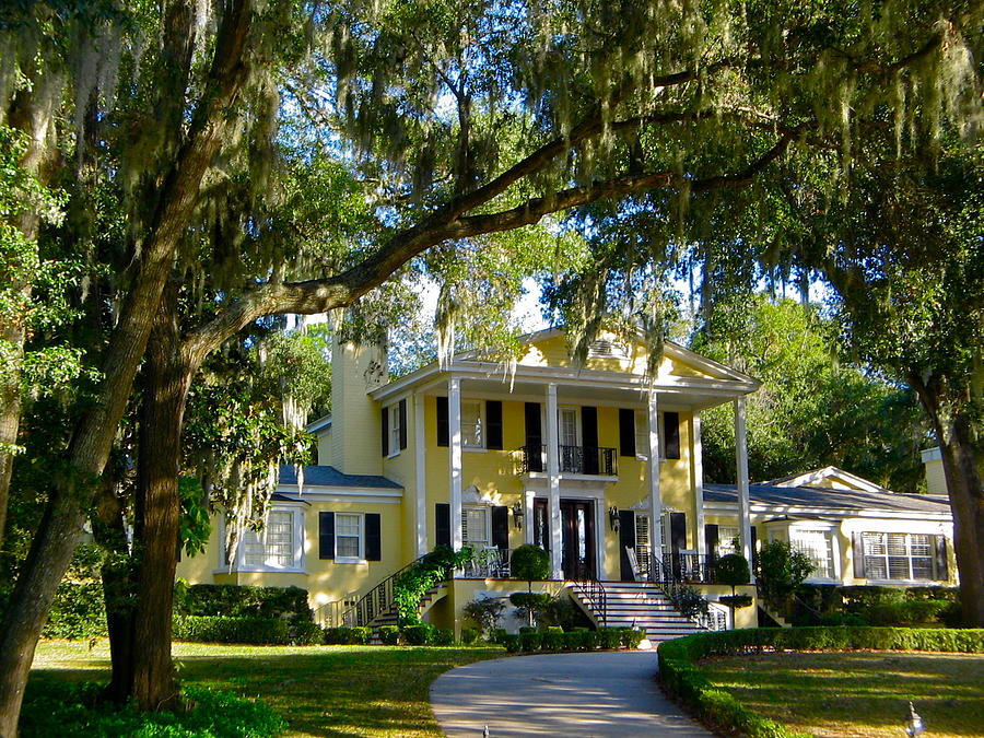 Old Southern Home Photograph by Denise Mazzocco