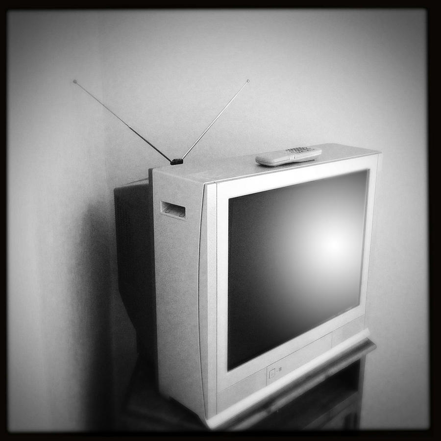 Black And White Photograph - Old television #1 by Les Cunliffe