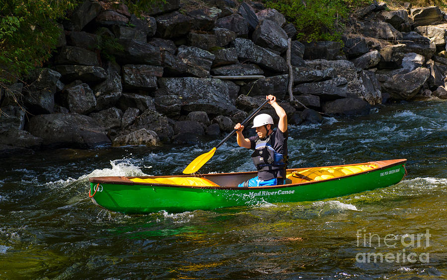 Paddler in a whitewater canoe #1 Photograph by Les Palenik
