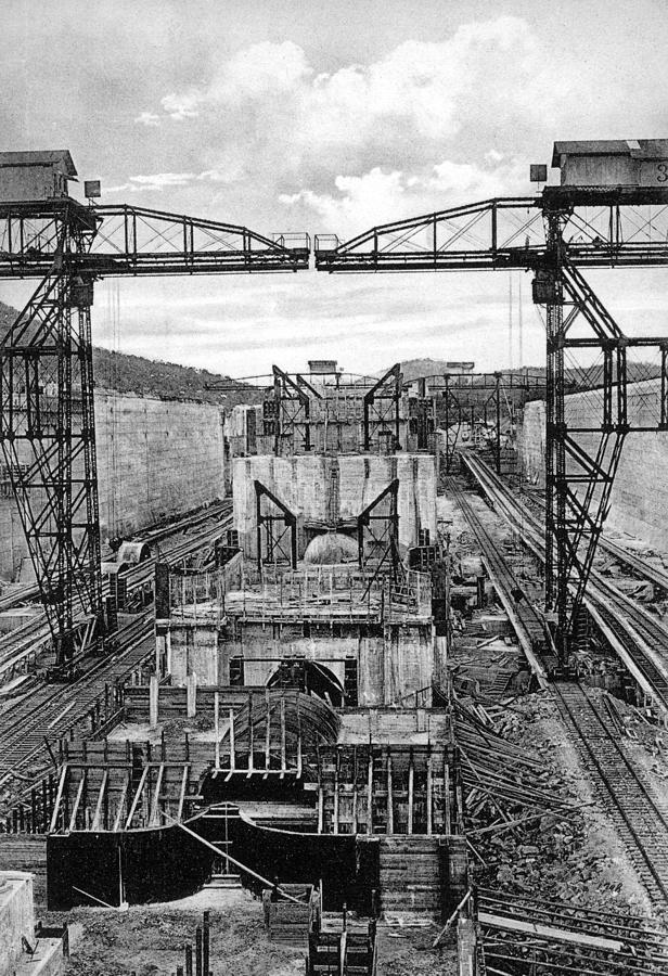 Panama Canal, C1910 #1 Photograph by Granger