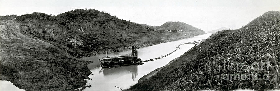 Panama Canal Construction, 1910 #1 Photograph by Photo Researchers