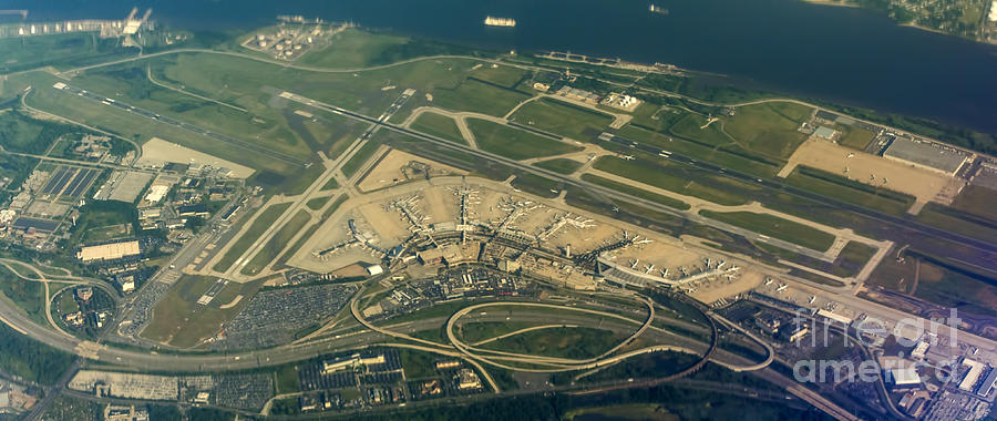 Philadelphia International Airport #1 Photograph by David Oppenheimer