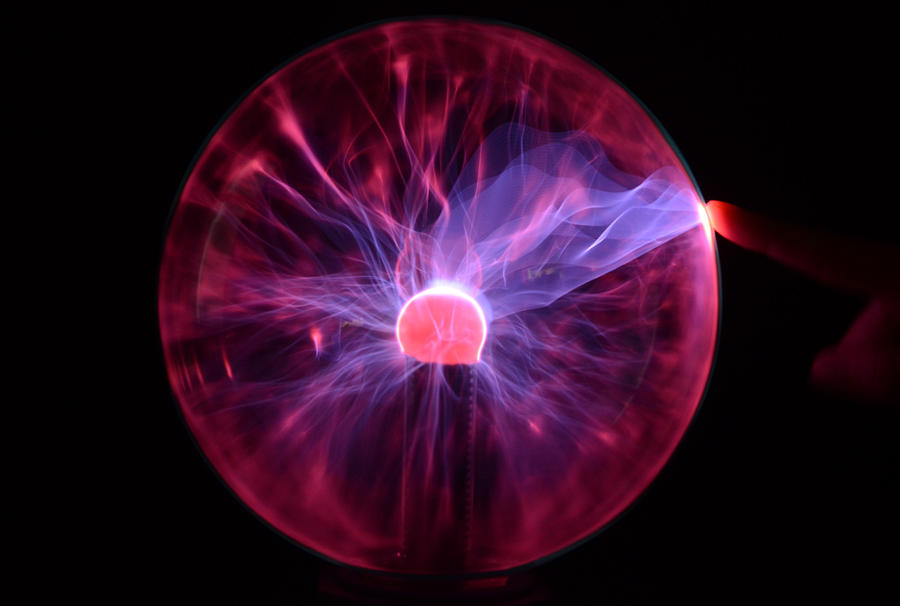 Plasma Lamp #1 Photograph by Science Source