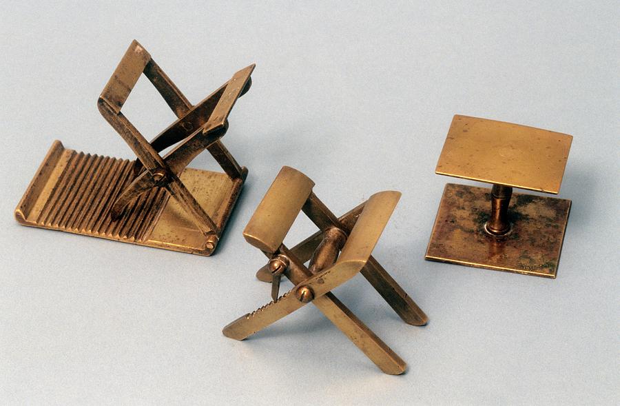 Powder Folders #1 Photograph by Science Photo Library Powder Folders #1 Photograph by Science Photo Library