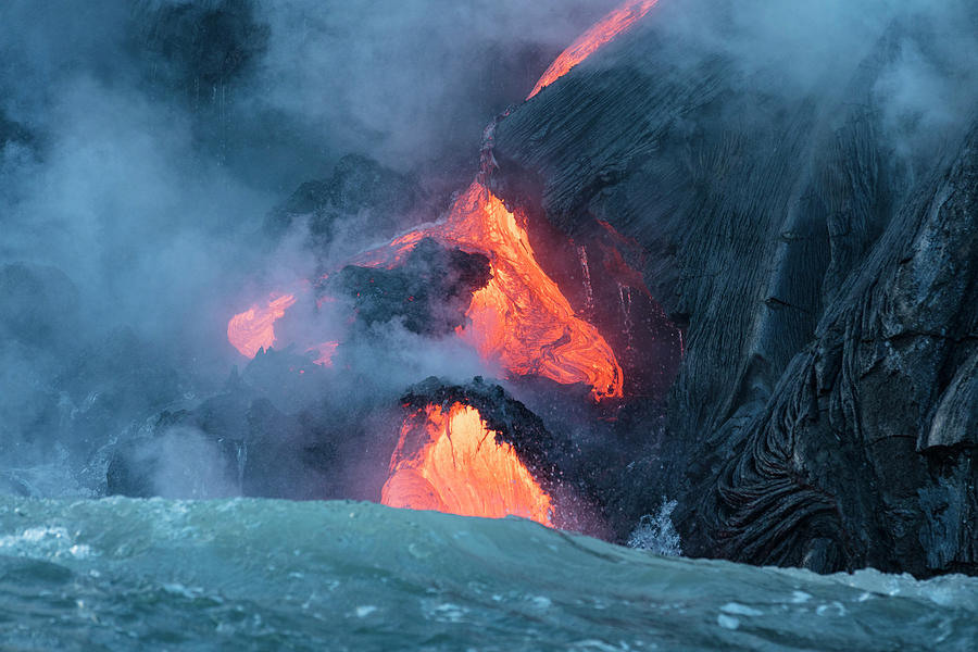 Pu'u O'o Eruption Photograph by Michael Szoenyi/science Photo Library ...