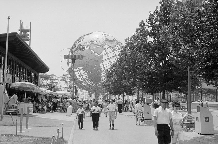 Queens World's Fair, 1964 Photograph by Granger - Fine Art America